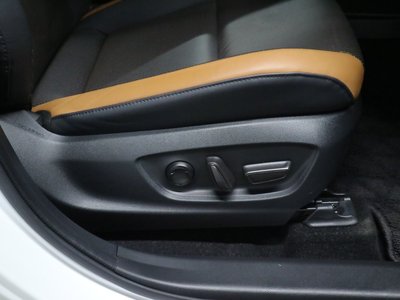 صورة مصغرة 49 لـ 2022 Toyota CROWN CROSSOVER