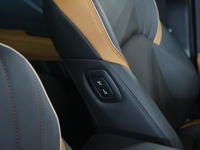 صورة مصغرة 50 لـ 2022 Toyota CROWN CROSSOVER