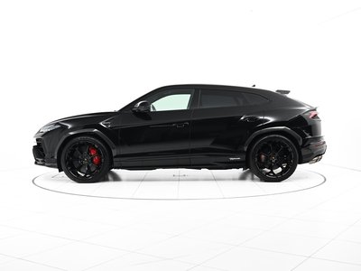 LAMBORGHINI URUS - 5