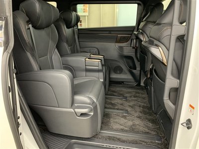 صورة 10 لـ 2023 Toyota ALPHARD
