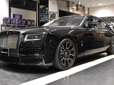 ROLLS-ROYCE GHOST