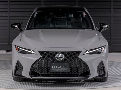 LEXUS IS - 4