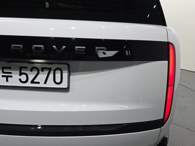 صورة 10 لـ 2025 LAND Rover RANGE ROVER