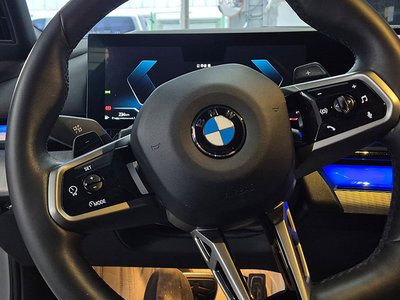 صورة 10 لـ 2025 BMW 5 SERIES