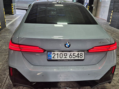 صورة 8 لـ 2025 BMW 5 SERIES