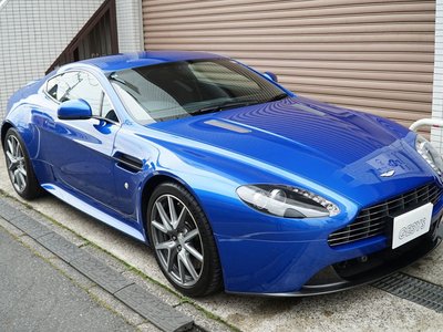 2011 Aston Martin V8 photo 5