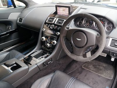 2011 Aston Martin V8 photo 3