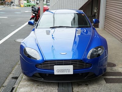 2011 Aston Martin V8 photo 6