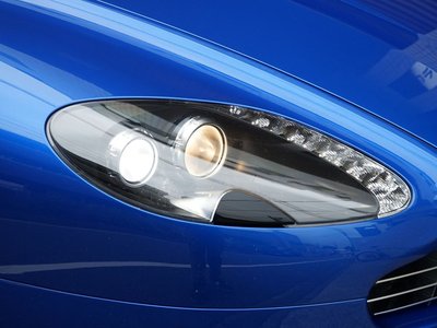2011 Aston Martin V8 — миниатюра 43