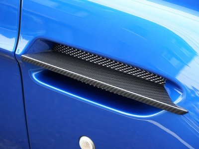 2011 Aston Martin V8 — миниатюра 30