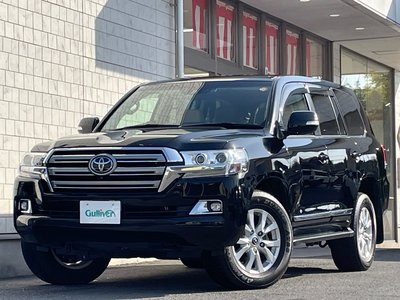 TOYOTA LAND CRUISER 200 - 9
