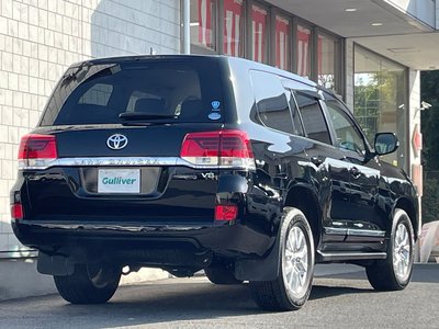 TOYOTA LAND CRUISER 200 - 10