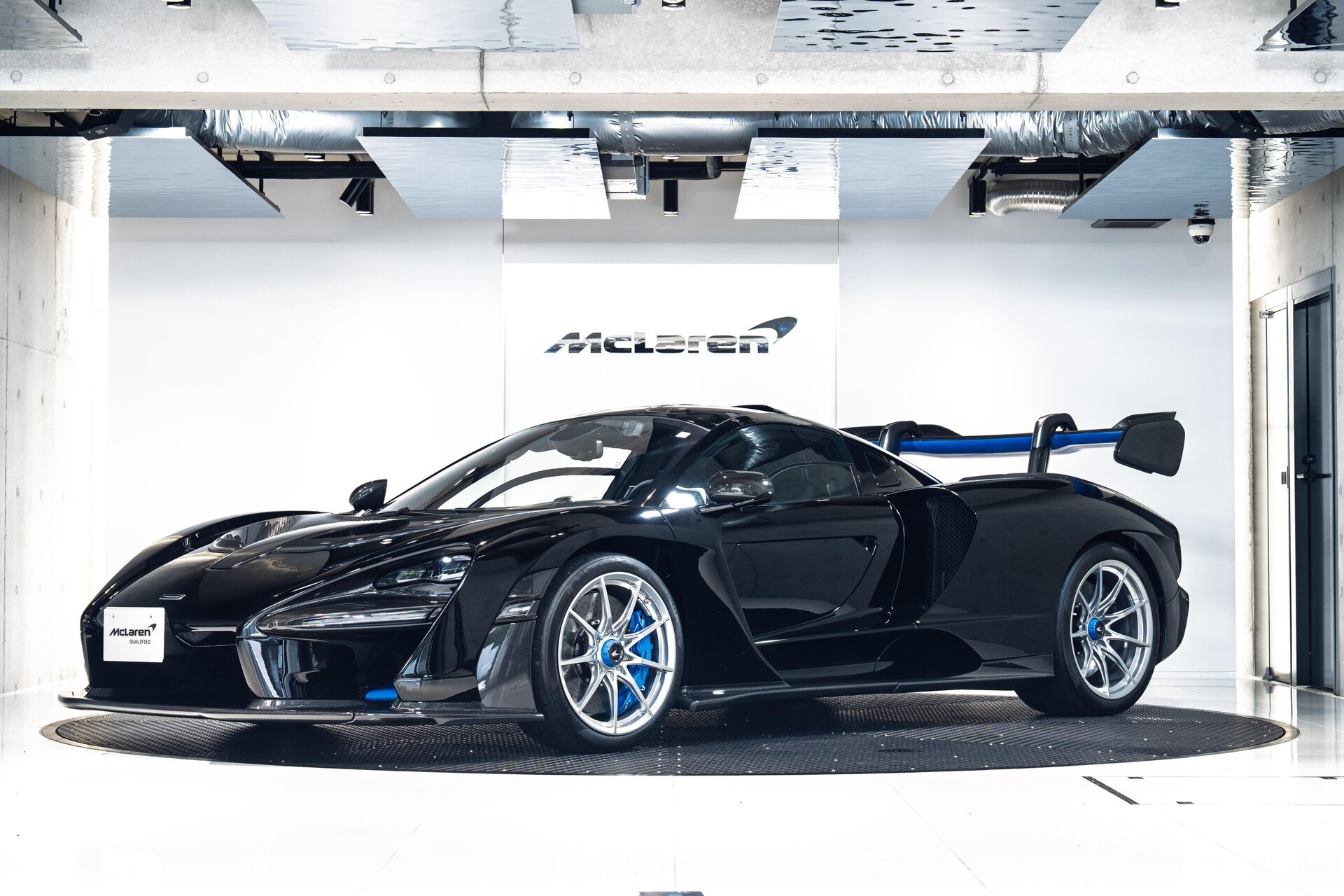 MCLAREN SENNA - View 1