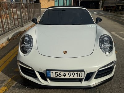 PORSCHE 911 - 4