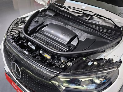 MERCEDES-BENZ EQE - 7