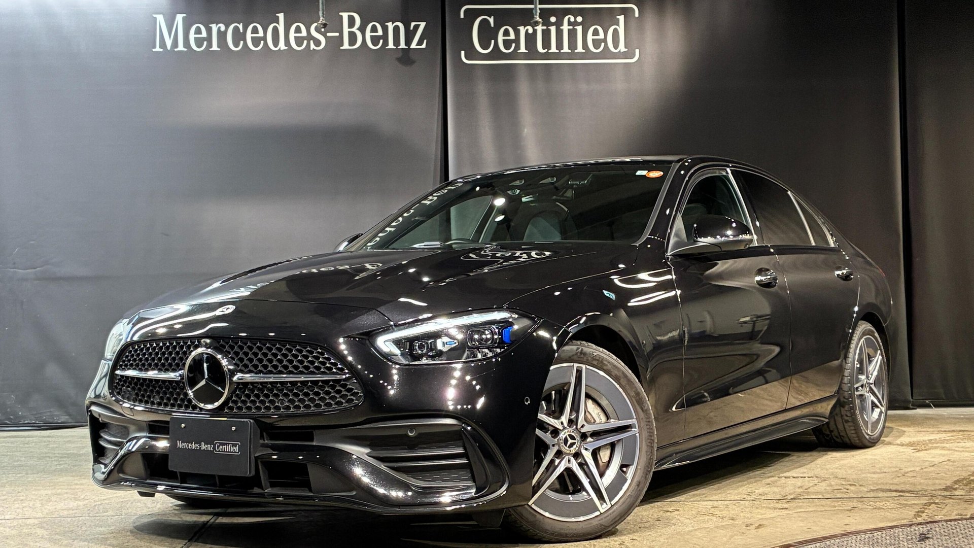 MERCEDES-BENZ C-CLASS - View 1