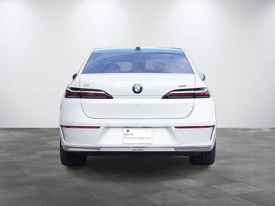 BMW I7 - 8