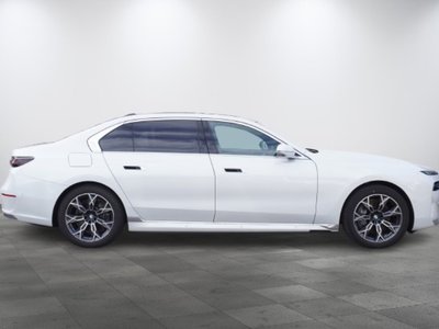 BMW I7 - 10