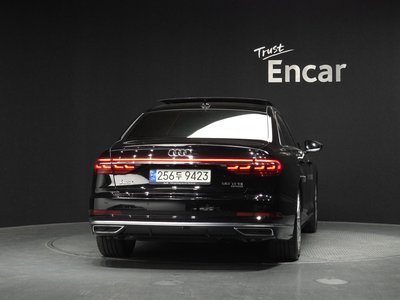 AUDI A8 - 4