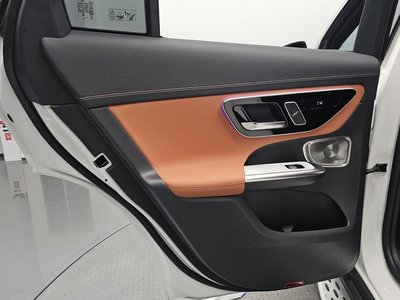 2024 Mercedes-BENZ GLC — миниатюра 15