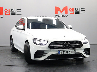 MERCEDES-BENZ E-CLASS - 2