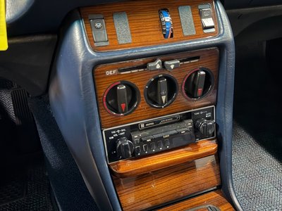 1982 Mercedes-BENZ MEDIUM-CLASS 照片 25