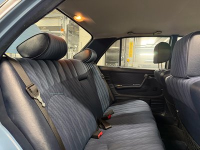 1982 Mercedes-BENZ MEDIUM-CLASS 照片 14