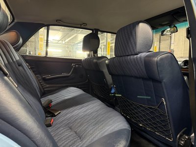 1982 Mercedes-BENZ MEDIUM-CLASS 照片 15