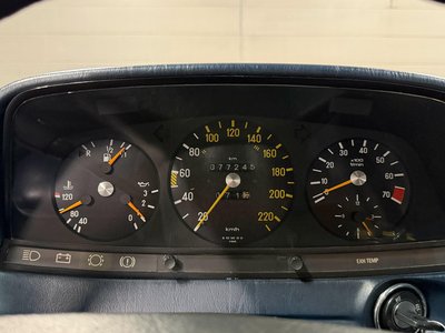 1982 Mercedes-BENZ MEDIUM-CLASS 照片 24