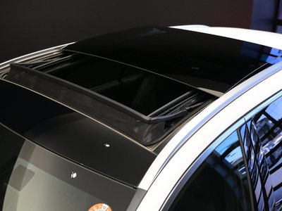 MERCEDES-BENZ C-CLASS - 8