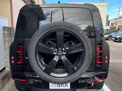 LAND ROVER DEFENDER 110 X DYNAMIC HSE D300 - 4