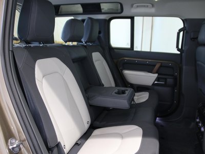 صورة مصغرة 29 لـ 2024 LAND Rover DEFENDER