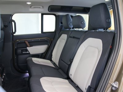 صورة مصغرة 25 لـ 2024 LAND Rover DEFENDER
