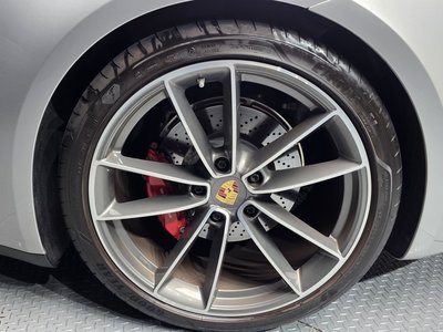 صورة 8 لـ 2024 Porsche 911