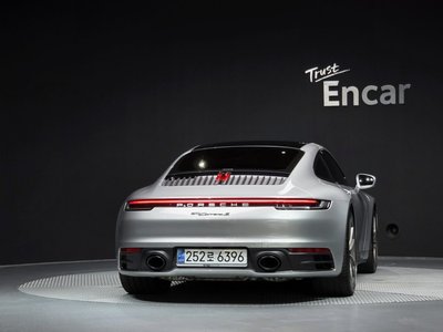 صورة 3 لـ 2024 Porsche 911