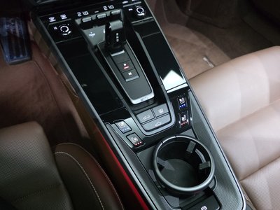 صورة مصغرة 12 لـ 2024 Porsche 911