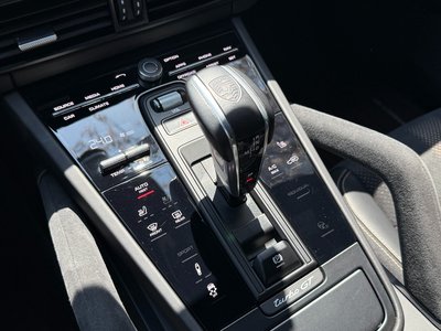 صورة 7 لـ 2022 Porsche CAYENNE
