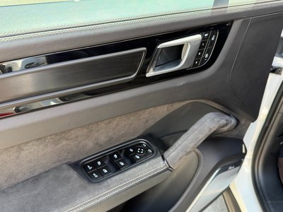 صورة مصغرة 14 لـ 2022 Porsche CAYENNE