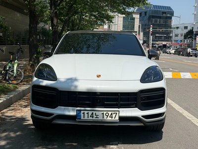 صورة 5 لـ 2022 Porsche CAYENNE