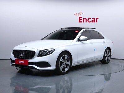 MERCEDES-BENZ E-CLASS - 1