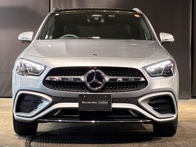 MERCEDES-BENZ GLA - 4