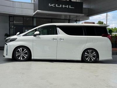2023 Toyota ALPHARD — фото 3