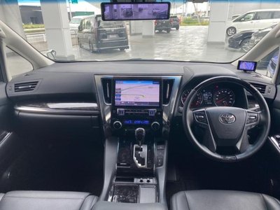 2023 Toyota ALPHARD — фото 10