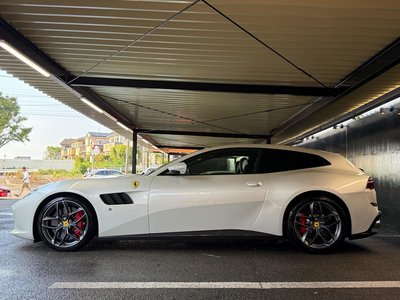 صورة 7 لـ 2020 Ferrari GTC4 LUSSO