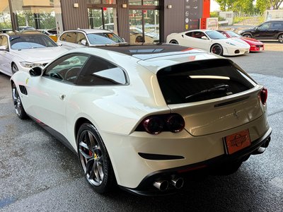 صورة 13 لـ 2020 Ferrari GTC4 LUSSO