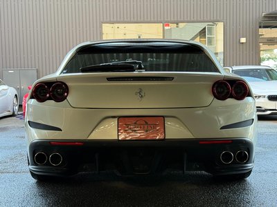صورة 9 لـ 2020 Ferrari GTC4 LUSSO
