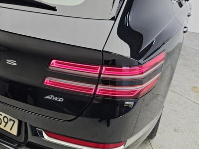 GENESIS GV80 - 10