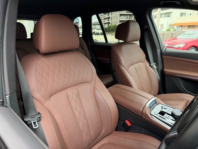 صورة 10 لـ 2025 BMW X5