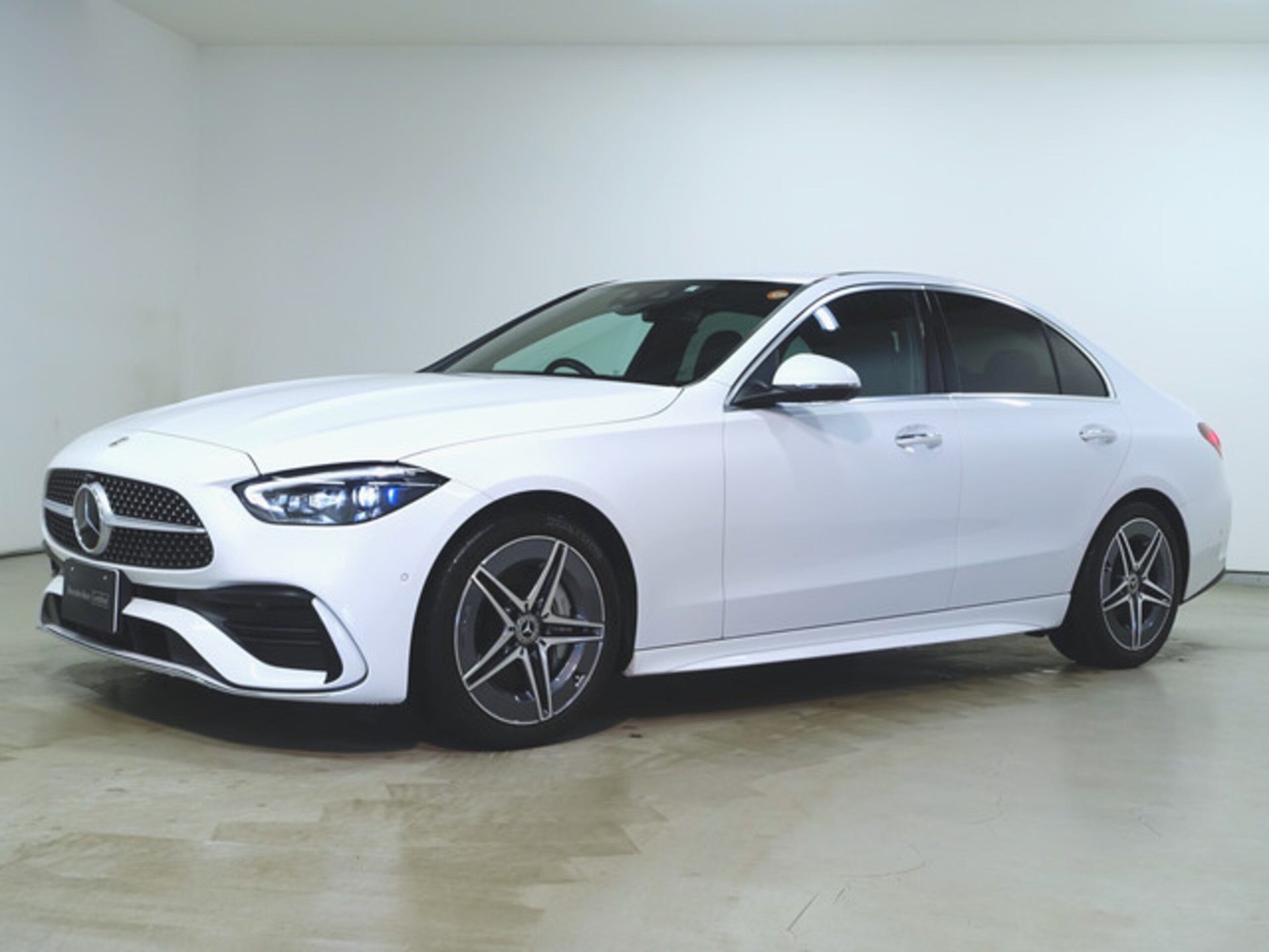 MERCEDES-BENZ C-CLASS - View 1