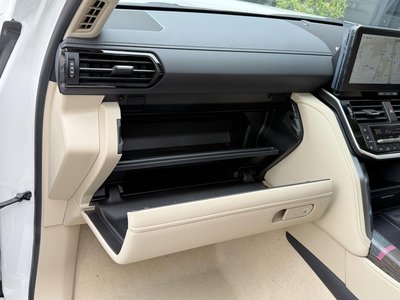 2026 Toyota LAND CRUISER 300 — миниатюра 57